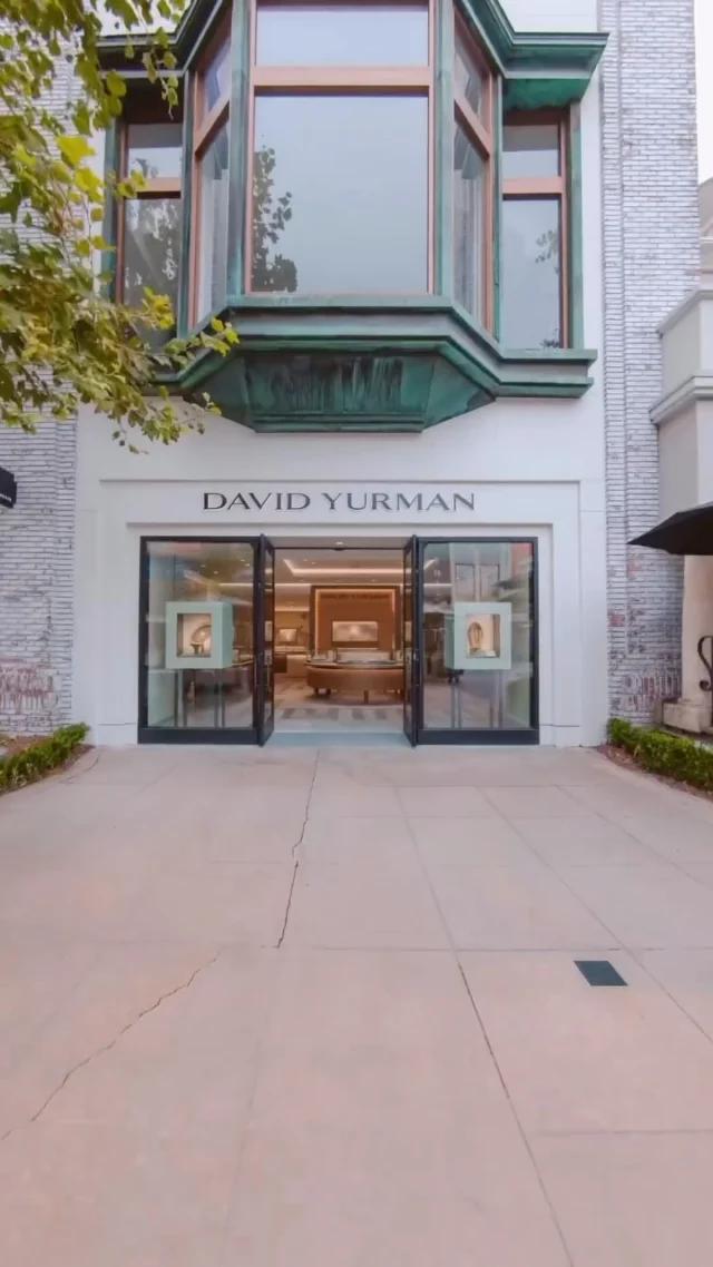 Weโre proud to have partnered with @davidyurman on their new boutique at @thegrovela.
.
.
.
.
.
#davidyurman #davidyurmanmen #davidyurmanwomen #thegrovela #thegrovelosangeles #la #losangeles #cityofangels #california #cali #losangelesfashion #retail #retailconstruction #tenantimprovement #tenantimprovementconstruction #pwiproject #pwiconstruction #luxuryretail