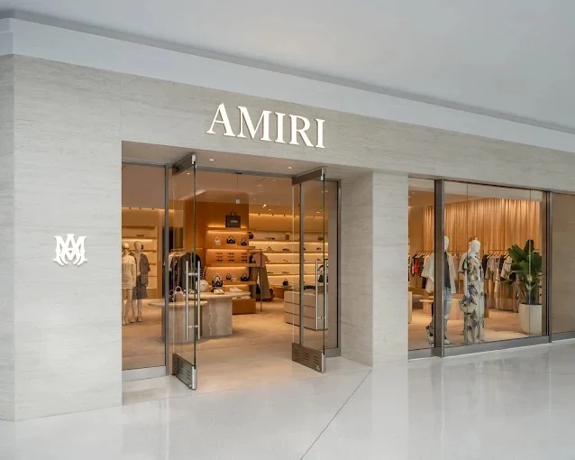 ๐ Unveiled: @amiri at @beverlycenter! ๐
We teamed up with AMIRI to create a 4,000 sq. ft. retail paradise. Every inch oozes luxuryโfrom tactile textures to polished stone and rich woods. It's all about style and craftsmanship here!
Swipe to see how we turn spaces into extraordinary experiences. โจ Visit the link ๐ in bio to view the full profile.
๐ Beverly Center, LA
.
.
.
.
.
#AMIRI #LuxuryRetail #InteriorDesign #Craftsmanship #BeverlyCenter #RetailDesign #DesignInspiration #LosAngeles #ShopLA #LA #pwiproject #pwiconstruction #tenantimprovement #retail #interiordesign #design #innovationinretail #retailconstruction